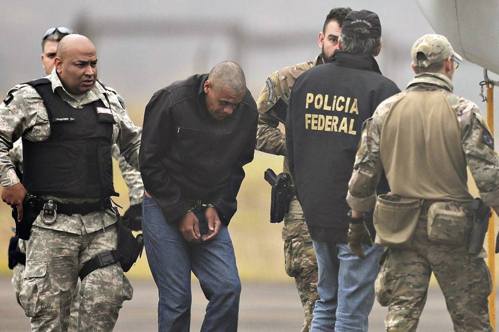 ADELIO-BISPO-TRANSFERENCIA-2018-0422.jpg ESCOLTA - Polícia Federal: agentes levam Adélio para Campo Grande -