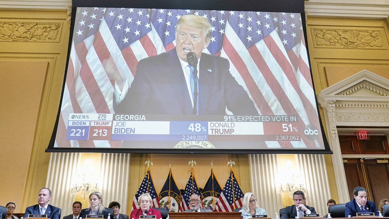 REALITY SHOW - Espetáculo no Congresso americano: audiência pública da comissão que investiga o papel e as ações de Donald Trump na absurda invasão ao Capitólio -