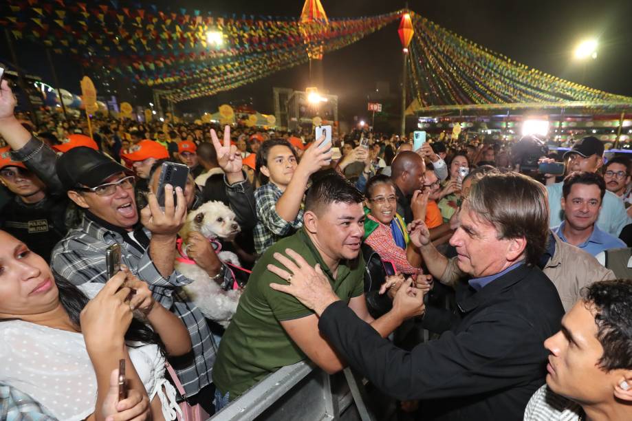 Presidente da República Jair Bolsonaro visita a Festa de São João de Caruaru-PE, em 23/06/2022. Presidente da República Jair Bolsonaro visita a Festa de São João de Caruaru-PE, em 23/06/2022.