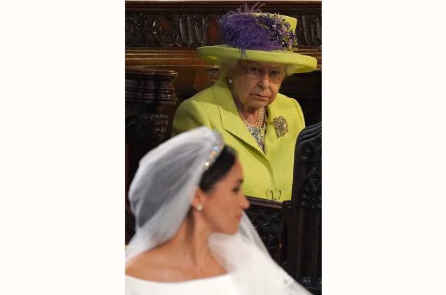 Foto de 19/05/2018, a rainha Elizabeth II da Grã-Bretanha observa durante a cerimônia de casamento do príncipe britânico Harry, duque de Sussex e da atriz americana Meghan Markle na Capela de São Jorge, Castelo de Windsor, Londres . Foto de 19/05/2018, a rainha Elizabeth II da Grã-Bretanha observa durante a cerimônia de casamento do príncipe britânico Harry, duque de Sussex e da atriz americana Meghan Markle na Capela de São Jorge, Castelo de Windsor, Londres .