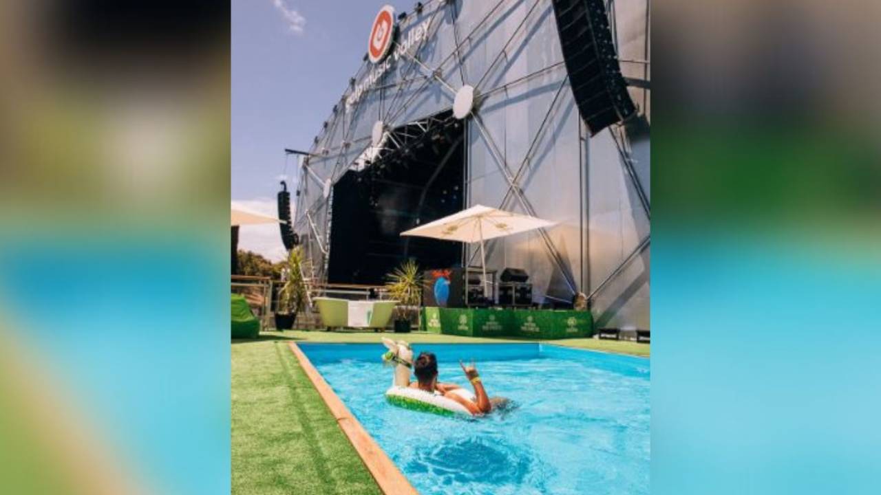 Pool party: as festas na piscina junto a um dos palcos viraram uma febre no Rock in Rio Lisboa