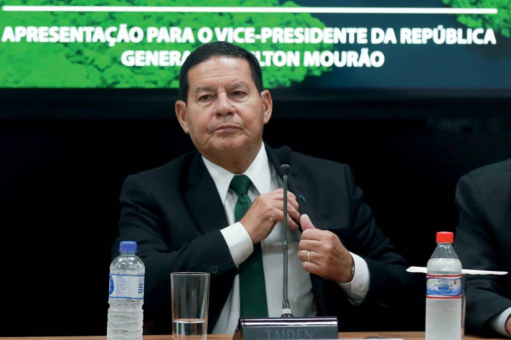 O áudio de acusado de trama golpista que ‘inocenta’ Hamilton Mourão