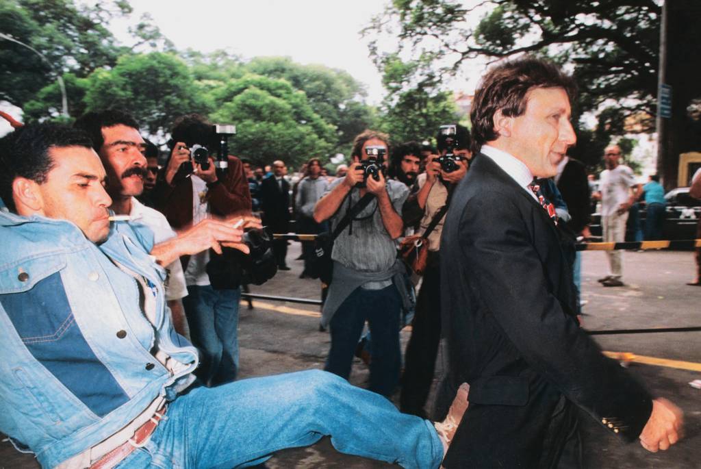 Usiminas IDEOLOGIA - Agressão em leilão da Usiminas, em 1991: viés antimercado -