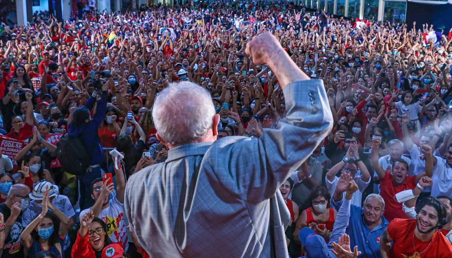 Lula participa de Ato Político em Maceió-AL, em 17/06/2022. Lula participa de Ato Político em Maceió-AL, em 17/06/2022.