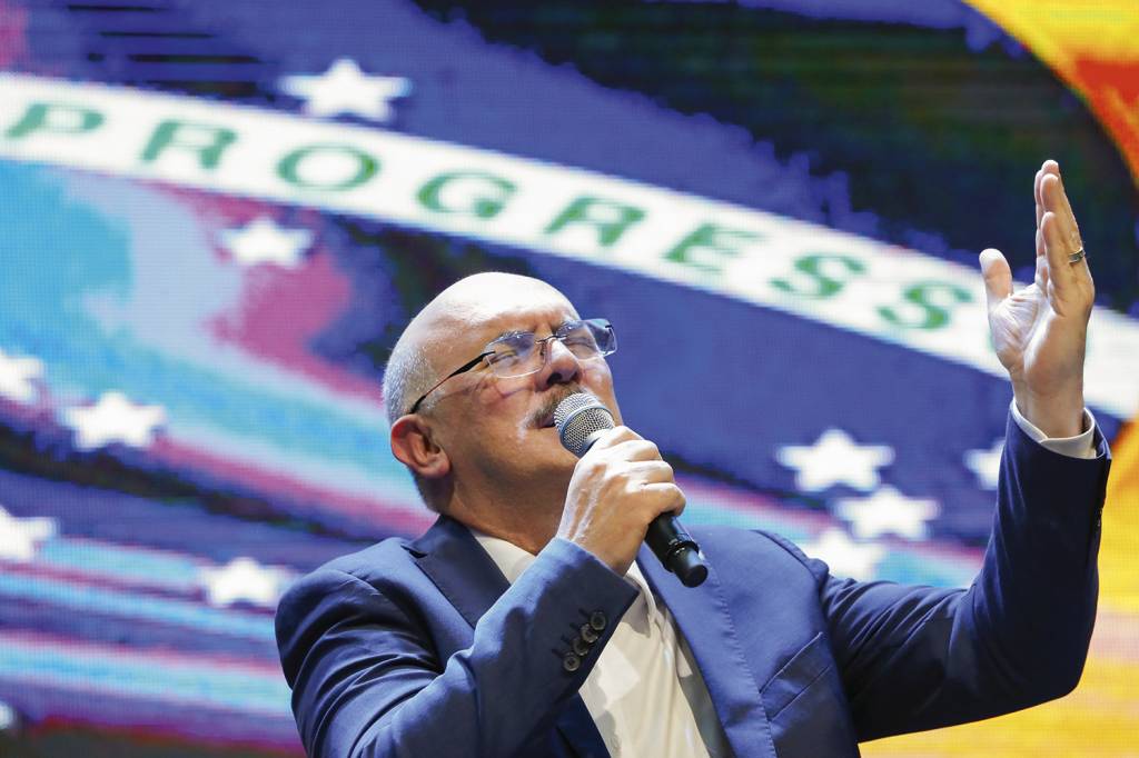 MILTON-RIBEIRO-ORAÇAO-2.jpg DANO - Ribeiro: a prisão do ex-ministro pode destruir o discurso anticorrupção -