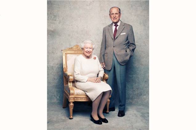 A rainha Elizabeth da Grã-Bretanha e o príncipe Philip na White Drawing Room no Castelo de Windsor, em 20/11/2017. A rainha Elizabeth da Grã-Bretanha e o príncipe Philip na White Drawing Room no Castelo de Windsor, em 20/11/2017.