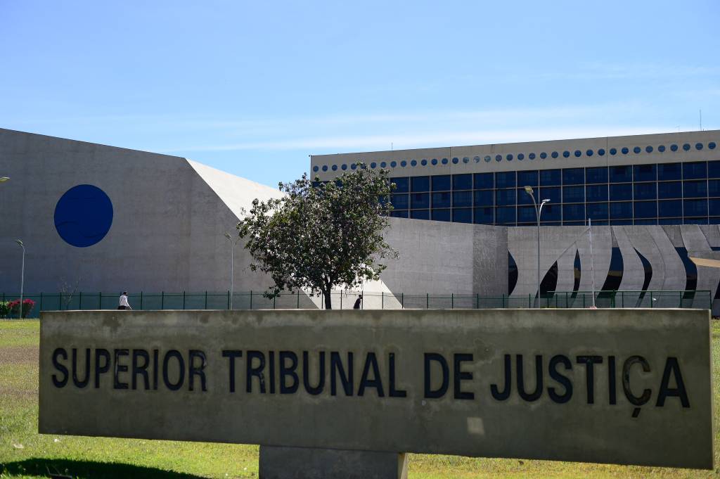 STJ autoriza gênero neutro em registro civil