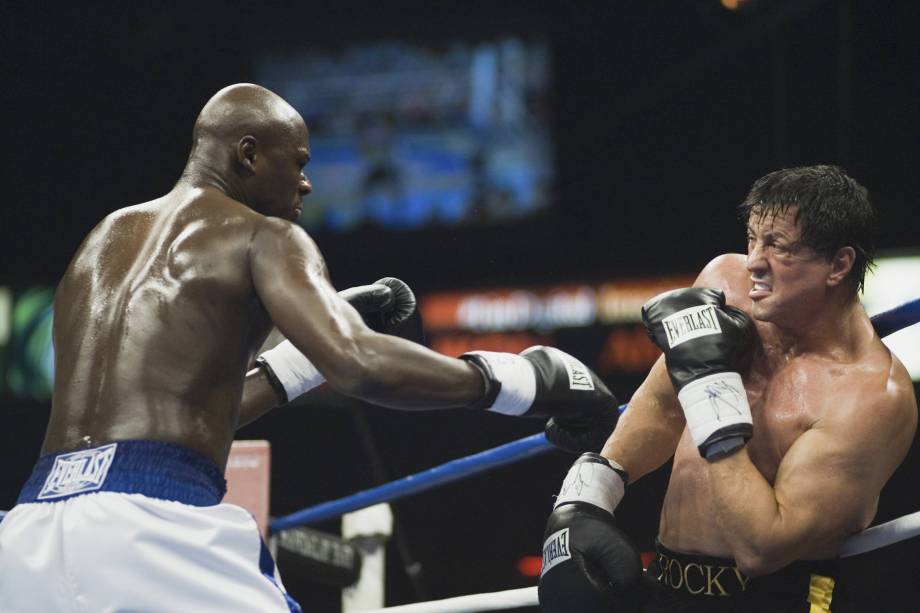 Antonio Tarver e Sylvester Stallone no filme "Rocky Balboa", dirigido por  Sylvester Stallone, em 2006.