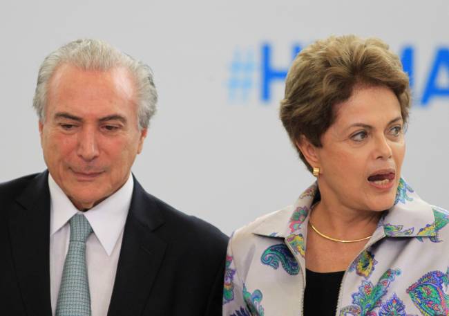 DILMA ROUSSEFF-MICHEL TEMER-MARIZ 2015-123 Revista Veja Personagem: Dilma Rousseff, presidente da República ao lado Michel Temer, vice Foto: Cristiano Mariz Data: 08/04/2015 Local: Palácio do Planalto - Brasília - DF