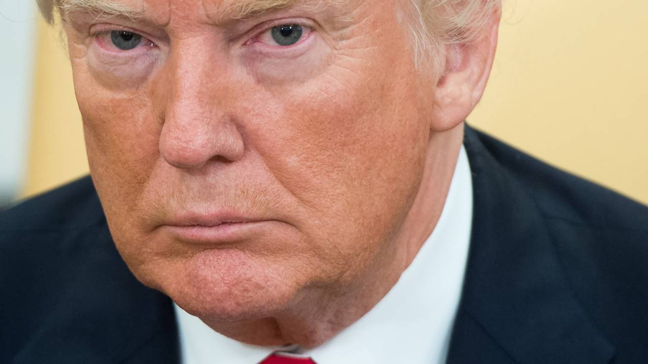 US President Donald Trump speaks during a meeting with Nigeria's President Muhammadu Buhari in the Oval Office of the White House in Washington, DC, April 30, 2018. / AFP PHOTO / SAUL LOEB