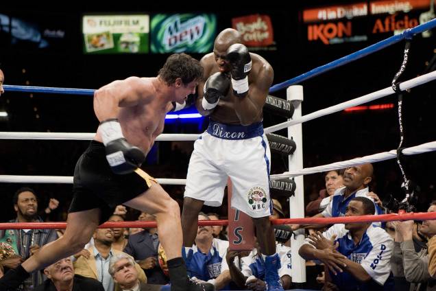 Sylvester Stallone e Antonio Tarver no filme "Rocky Balboa", dirigido por Sylvester Stallone, 2006. Sylvester Stallone e Antonio Tarver no filme "Rocky Balboa", dirigido por Sylvester Stallone, 2006.