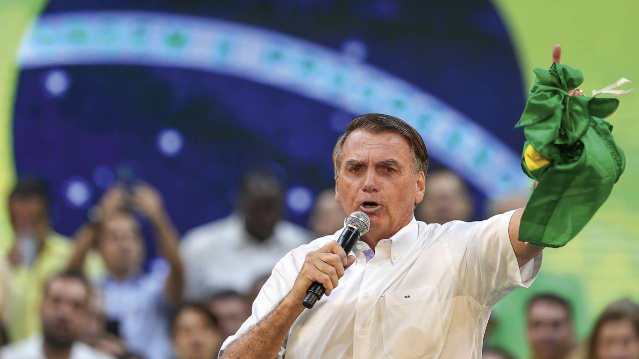 REALIDADE PARALELA - Bolsonaro na convenção do PL: “exigir transparência” aos “surdos de capa preta” -