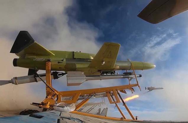 O Irã fornecerá centenas de drones com capacidades de armas de combate à Rússia para uso na invasão `a Ucrânia, disse Jake Sullivan, conselheiro de segurança nacional da Casa Branca dos EUA em 11/07/2022. O Irã fornecerá centenas de drones com capacidades de armas de combate à Rússia para uso na invasão `a Ucrânia, disse Jake Sullivan, conselheiro de segurança nacional da Casa Branca dos EUA em 11/07/2022.