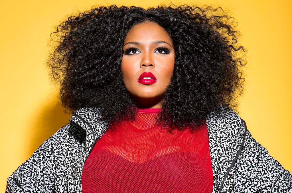 Cantora Lizzo ‘supera’ denúncias de assédio e anuncia música nova