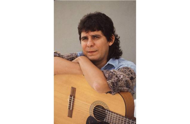 Lô Borges, músico, cantor e compositor mineiro, 1993. Lô Borges, músico, cantor e compositor mineiro, 1993.