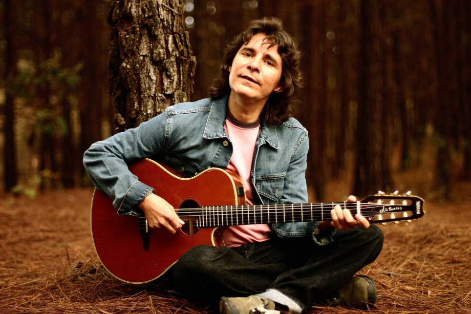 Lô Borges, músico, cantor e compositor mineiro, em Belo Horizonte-MG, 29/09/2003. Lô Borges, músico, cantor e compositor mineiro, em Belo Horizonte-MG, 29/09/2003.