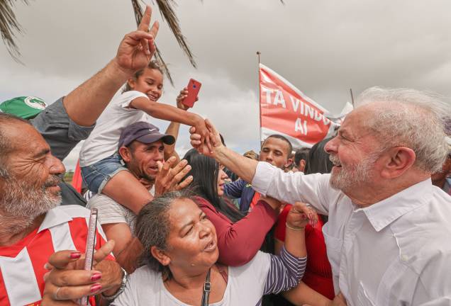Lula em Caetés-PE, é recebido pelas pessoas da cidade, em 20/07/2022. Lula em Caetés-PE, é recebido pelas pessoas da cidade, em 20/07/2022.