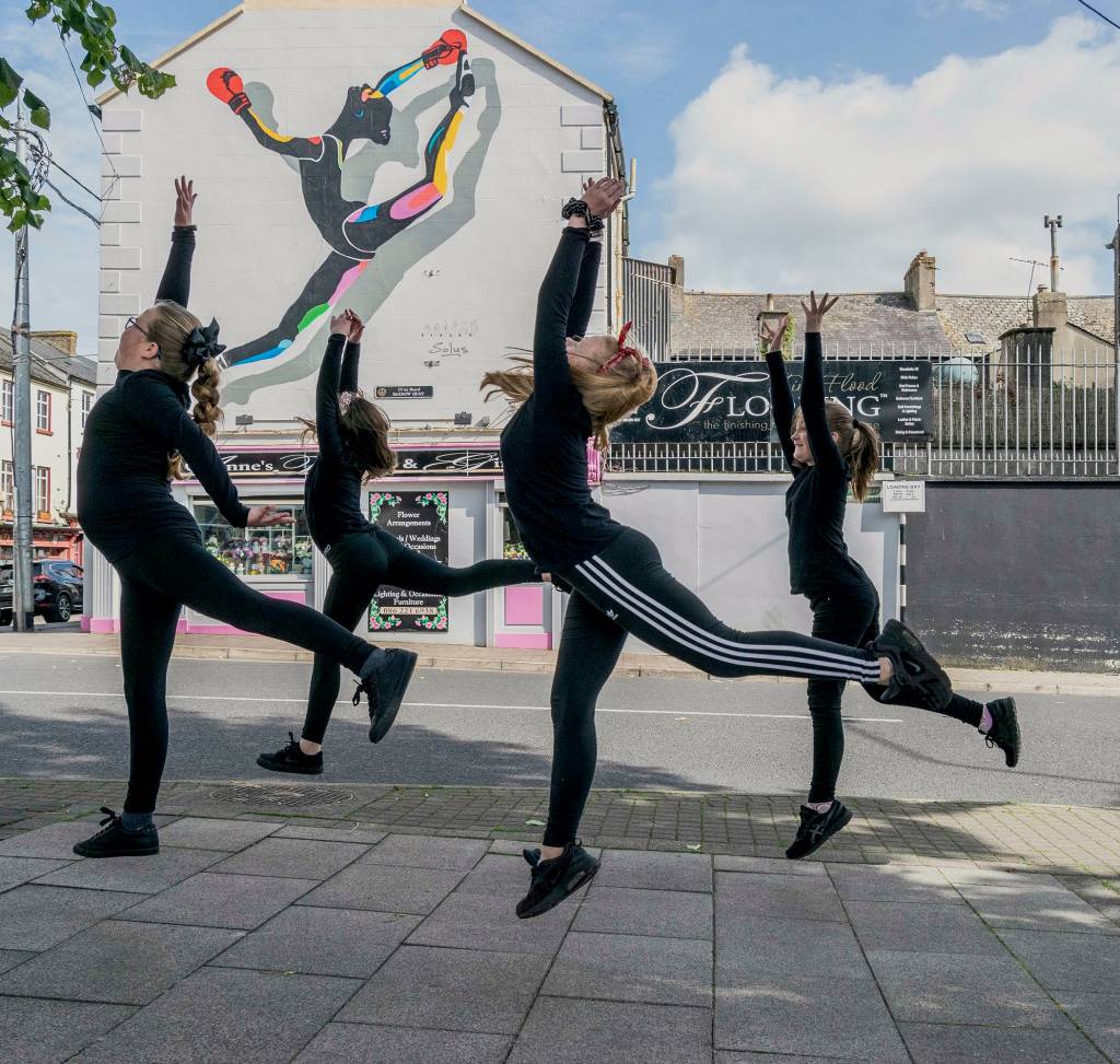PGM-PROGRAMA CRIATIVIDADE-ESCOLA-IRLANDA-2022-1.jpg DANÇAR PARA INOVAR - Irlanda: ensinar artes e envolver as crianças em oficinas literárias dá gás à engenhosidade -