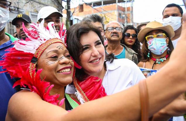 A senadora e pré-candidata à Presidência Simone Tebet pelo MDB, durante a Caminhada da Esperança, em Salvador (BA), 2/7/2022. A senadora e pré-candidata à Presidência Simone Tebet pelo MDB, durante a Caminhada da Esperança, em Salvador (BA), 2/7/2022.