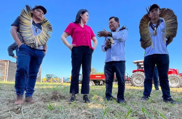 A senadora e pré-candidata à Presidência Simone Tebet pelo MDB visita agricultores e povos indígenas no estado de Mato Grosso, 28/4/2022. A senadora e pré-candidata à Presidência Simone Tebet pelo MDB visita agricultores e povos indígenas no estado de Mato Grosso, 28/4/2022.