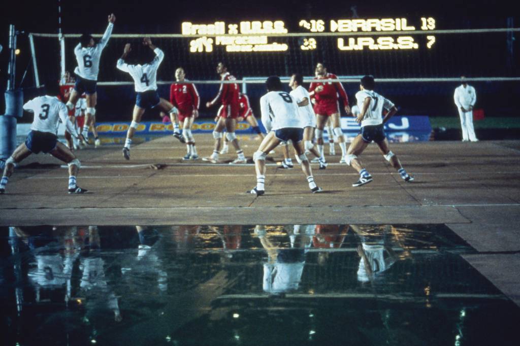 VJ_26_07_21.jpg HISTÓRICO - Brasil e URSS, em 1983, no Maracanã: Jornada nas Estrelas -