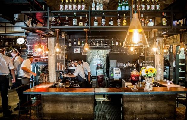 A Casa do Porco Bar, de Jefferson e Janaína Rueda, aparece em 7º lugar na premiação -