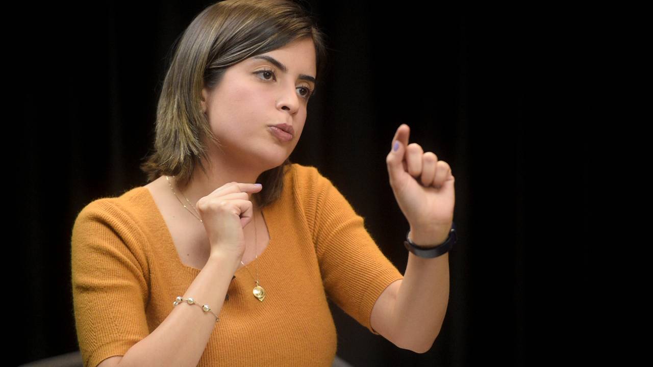 A deputada federal Tabata Amaral durante a gravação do programa Amarelas On Air, de Veja -