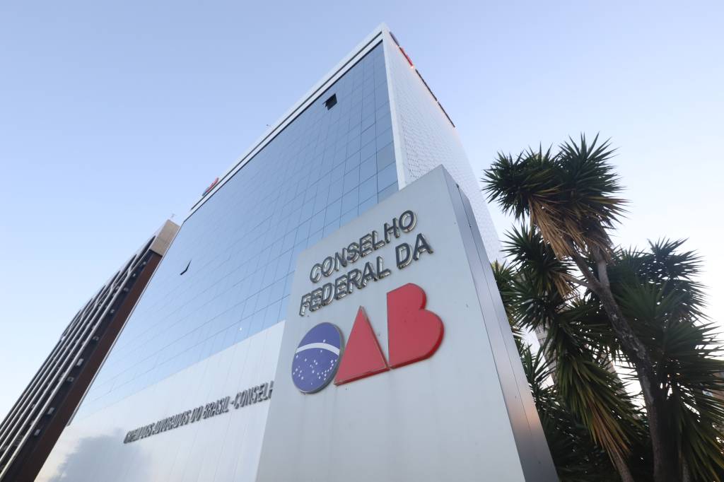 OAB divulga manifesto próprio em defesa da democracia e das urnas