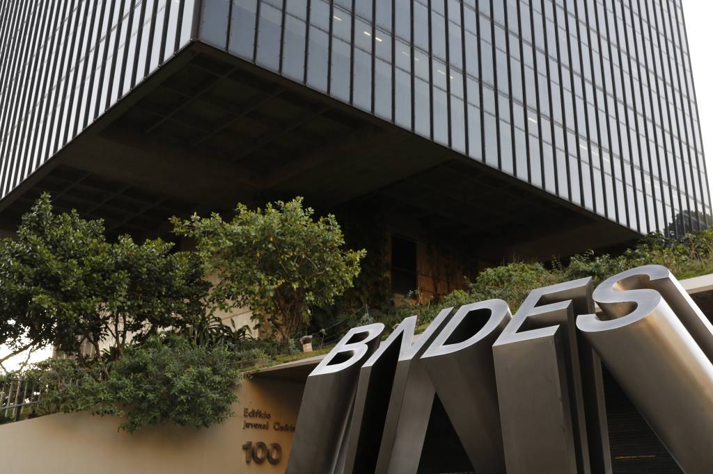BNDES tem queda de 9% no lucro líquido em nove meses de 2025
