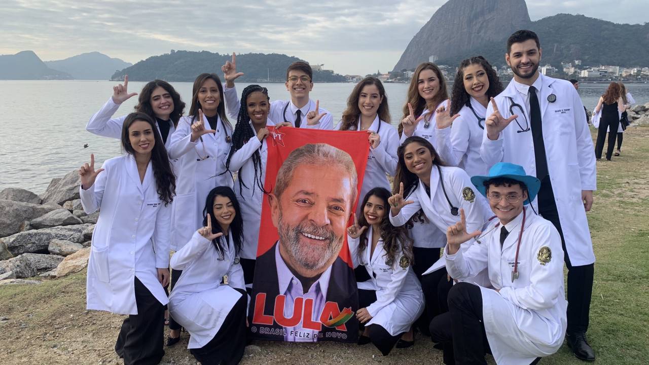 Formando publicaram foto nas redes sociais -