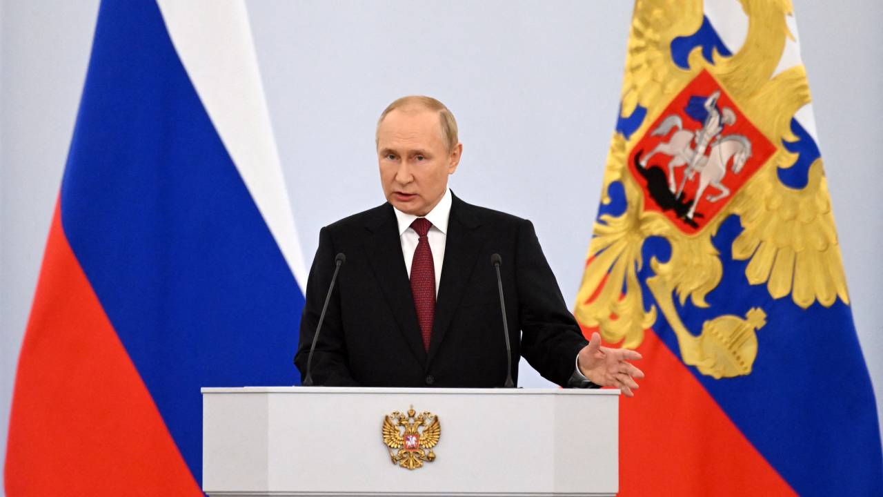 Russian President Vladimir Putin gives a speech during a ceremony formally annexing four regions of Ukraine Russian troops occupy, at the Kremlin in Moscow on September 30, 2022. (Photo by Gavriil GRIGOROV / SPUTNIK / AFP)