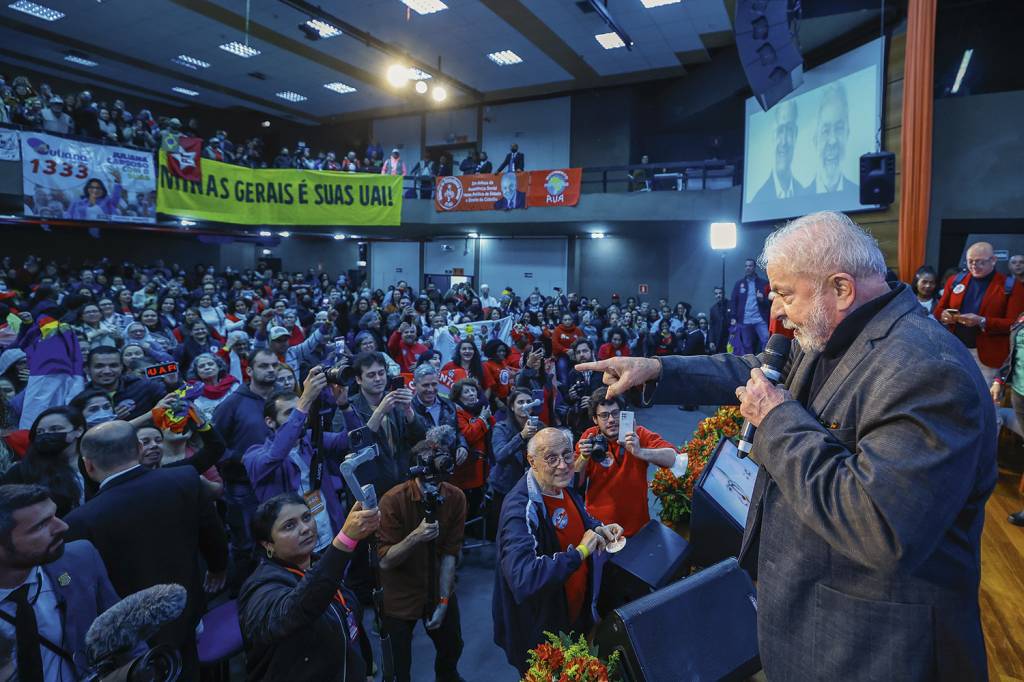 05092022-lula-com-frente-de-defesa-do-sistema-nico-de-assistncia-social_52338865114_o.jpg CONSTRANGIMENTO - Lula: o ex-presidente tentou, sem êxito, fugir do tema -