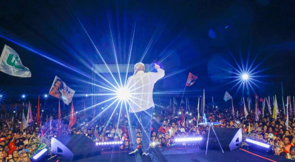 Lula lidera mas o PT perde competitividade nos Estados