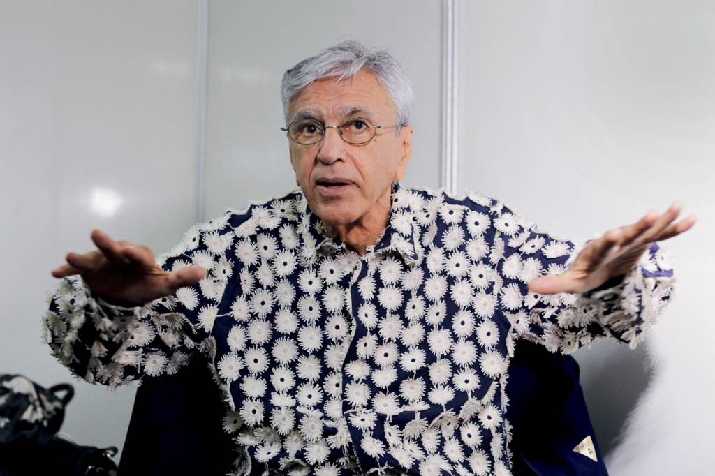 BRAZIL-ENVIRONMENT-PROTEST-INDIGENOUS-MUSIC-VELOSO ALEGRIA, ALEGRIA - Caetano Veloso: estrela no elenco do show-comício -