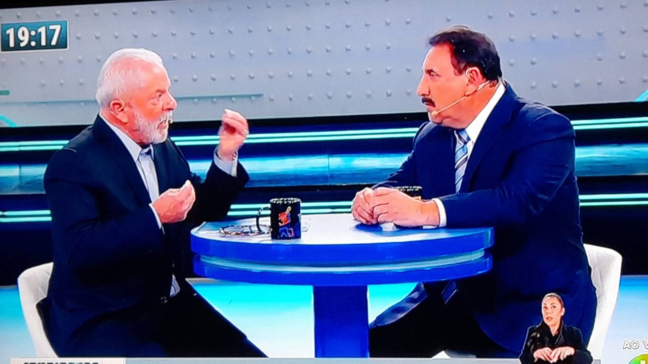 Ex-presidente Lula esteve no ‘Programa do Ratinho’ -