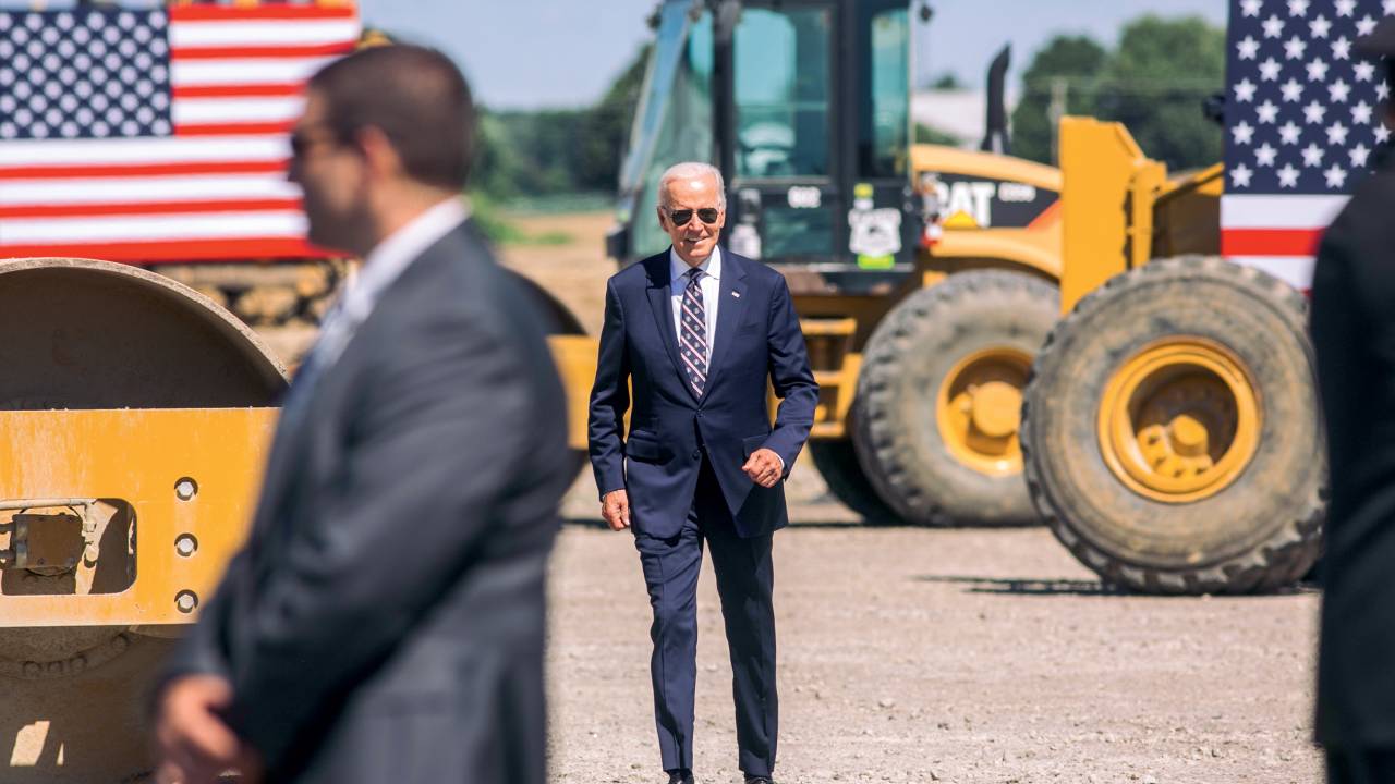 ESTRANHO DESAFIO - O presidente Joe Biden: o país precisa controlar a inflação, mesmo com pleno emprego -