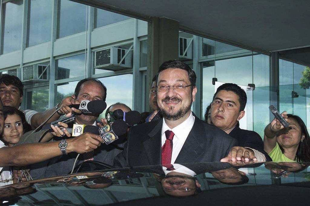 PALOCCI_GLOBO-3.jpg PRECEDENTE - Palocci ao assumir ministério, em 2002: articulador durante a campanha -