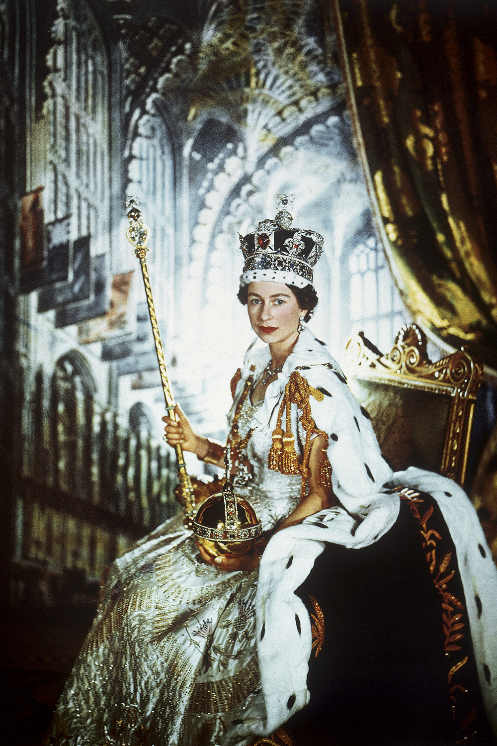 RAINHA-ELIZABETH-II-COROAÇAO-BEATON-1953.jpg2 INIGUALÁVEL - Elizabeth II: a morte da rainha das antigas com ares de modernidade é o fim de uma era -