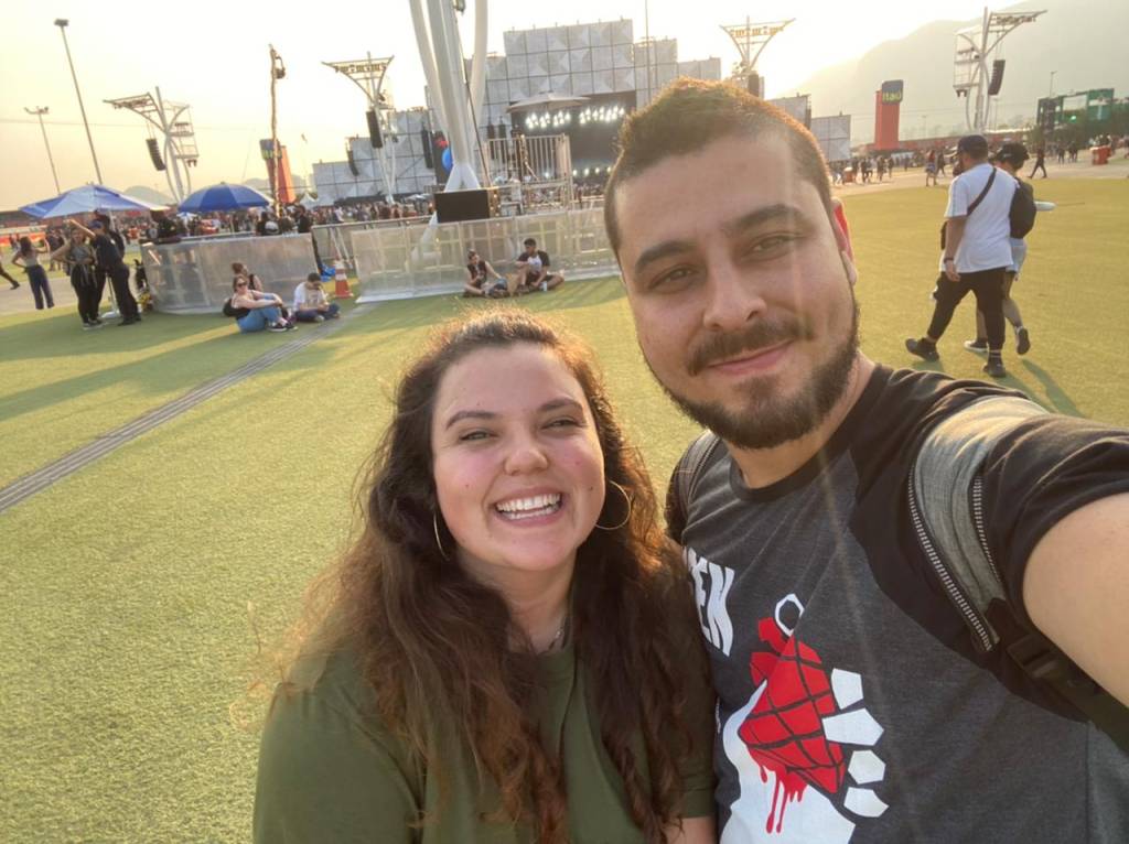 casalrock Beatriz Gouvêa Burgo e Jonas Akenaton Venturineli Pagassini no Rock in Rio
