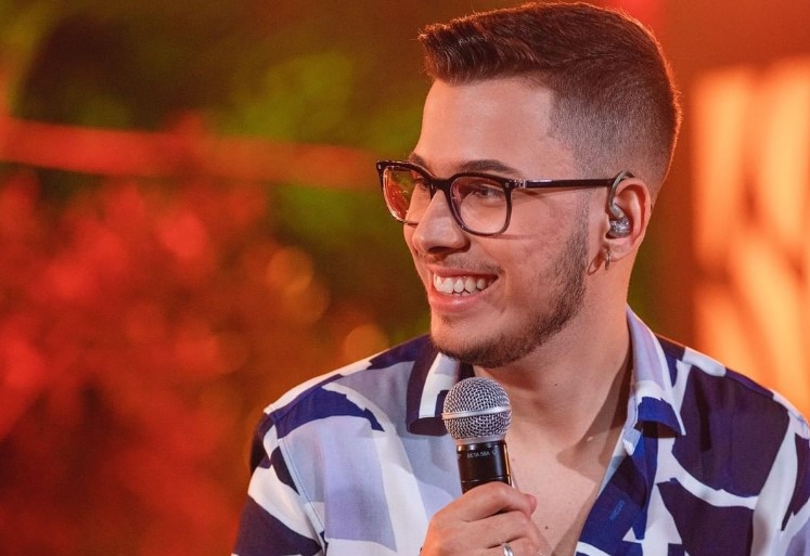 O músico João Gustavo, irmão de Marília Mendonça
