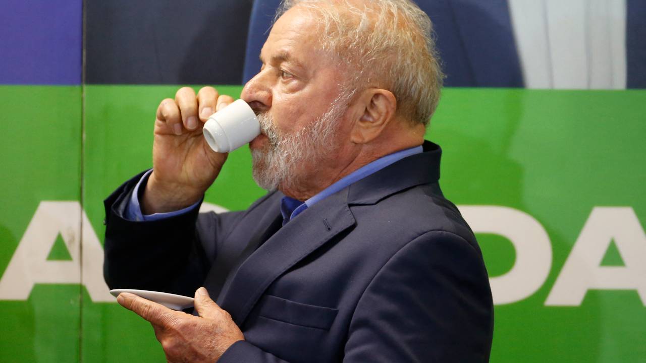 Luiz Inacio Lula da Silva (05/10/2022)