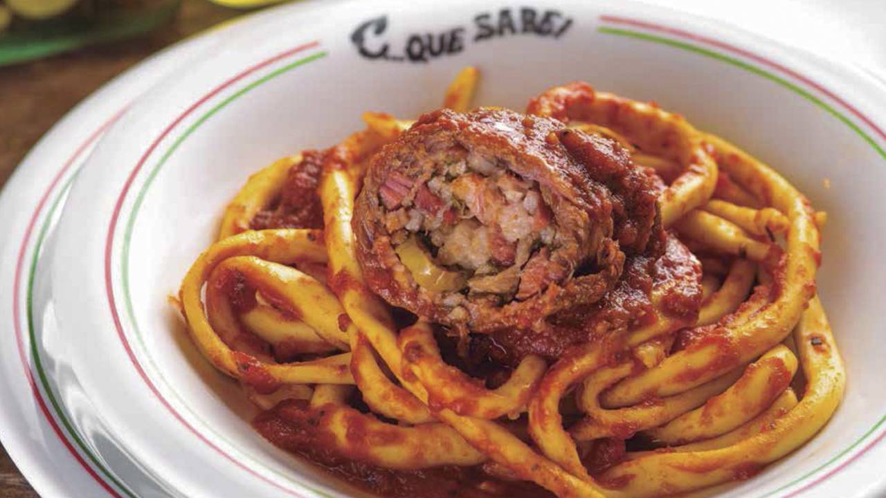 ÍTALO-PAULISTANA - Fusilli à calabresa: inspiração italiana, a receita é o carro-chefe da Cantina C…Que Sabe! -