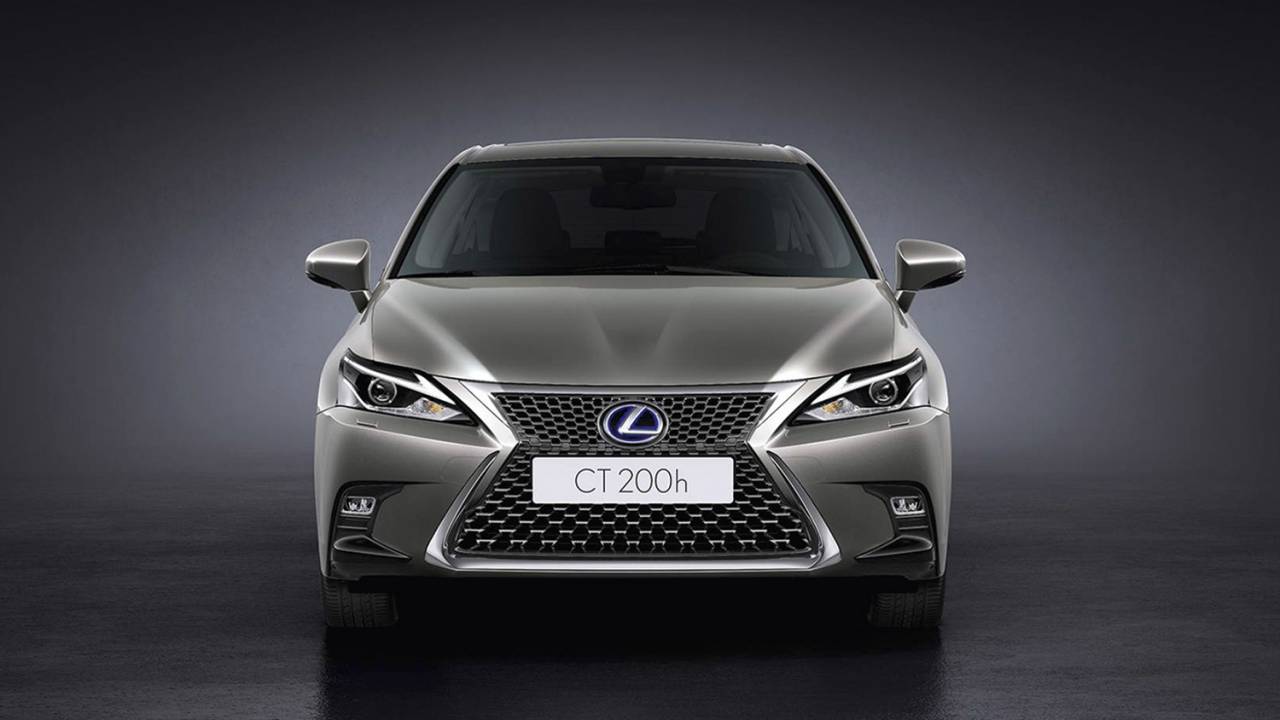LEXUS CT200H -