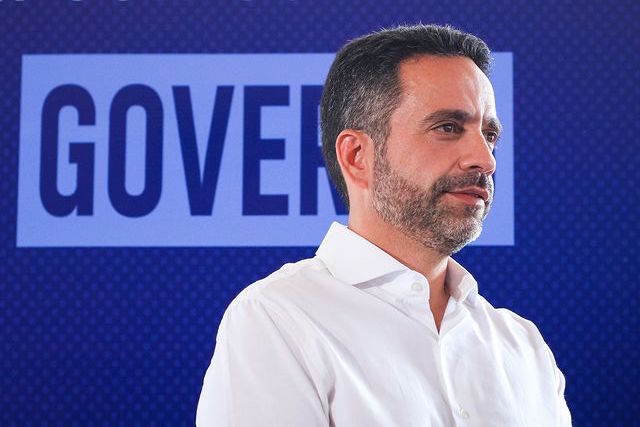 Paulo Dantas (MDB), o governador-tampão de Alagoas, afastado nesta terça por decisão de Assembleia Legislativa de Alagoas Leia mais em: https://preprod.veja.abril.com.br/coluna/radar/apoiado-por-lula-governador-de-alagoas-e-afastado-do-cargo-pelo-stj/