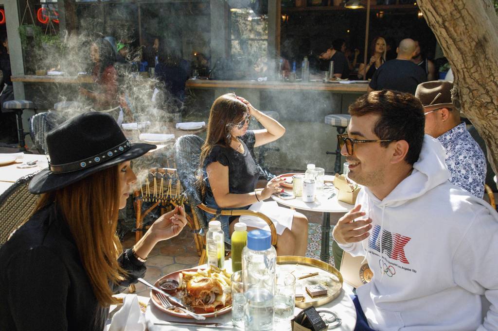 h_55514457.jpg CALIFÓRNIA - Menu eclético: maior mercado global de Cannabis, ali plantações promovem visitas de degustação e restaurantes oferecem baseados -