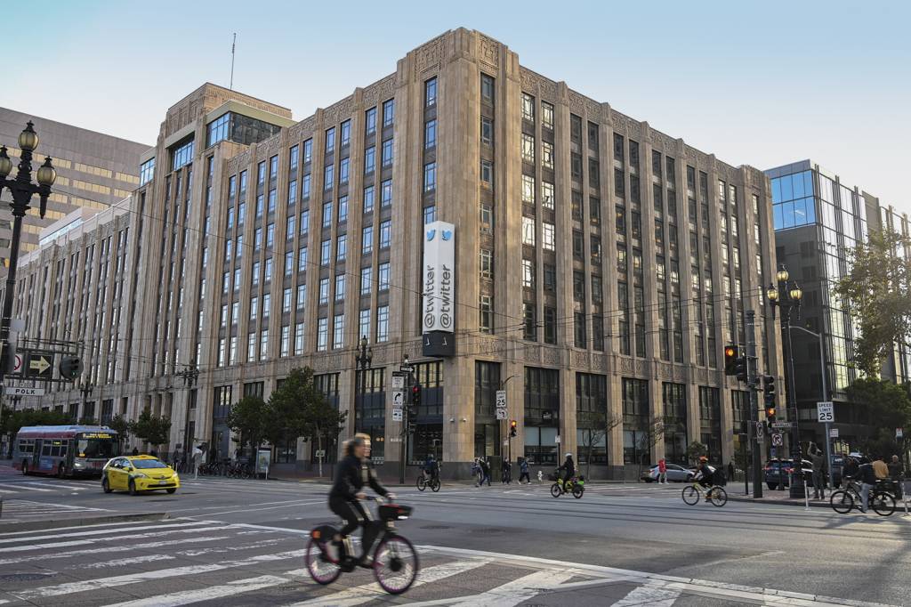 000_32MU646.jpg VOCÊ ESTÁ... - Sede da empresa em São Francisco: mais de 3 700 demissões -