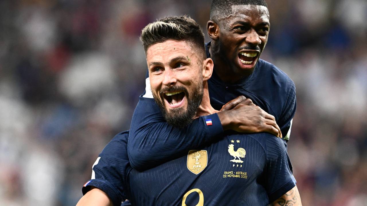 Giroud marcou duas vezes para os franceses -