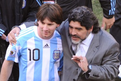 Maradona e Messi juntos na Copa do Mundo de 2010 -