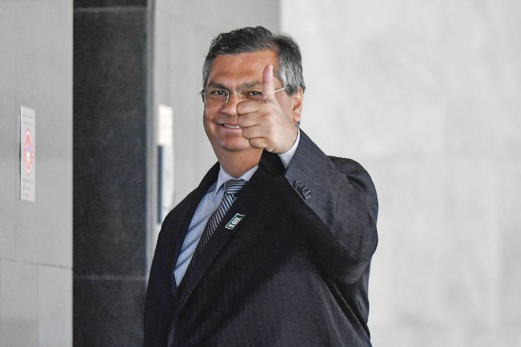 055_AGIF304133.jpg BEM RELACIONADO - Dino: o senador é alternativa para comandar a Justiça -