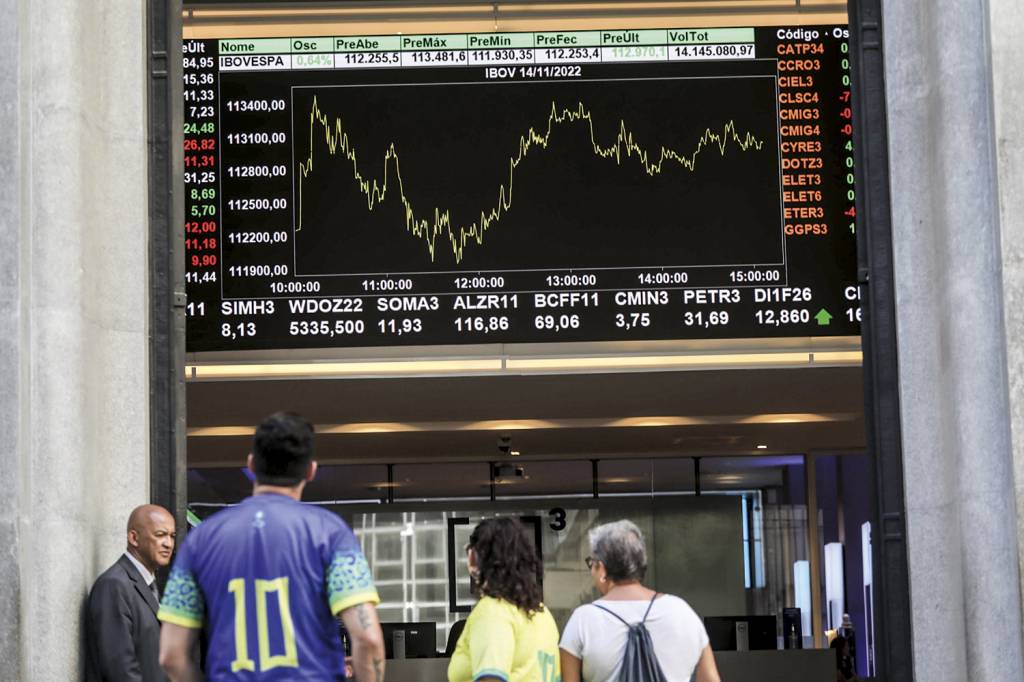 20221114165924316_48.jpg EFEITO NEFASTO - Painel da B3, em São Paulo: declarações de Lula derrubaram os indicadores e elevaram o dólar -